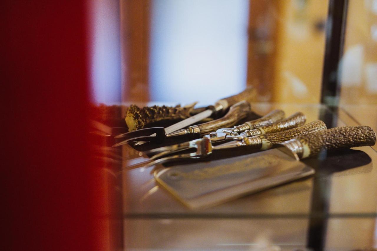Albergo Montenegro มาเนียโก ภายนอก รูปภาพ
