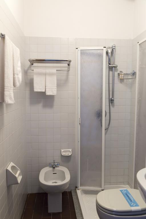 Albergo Montenegro มาเนียโก ภายนอก รูปภาพ